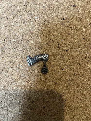 Alton towers rita pin - pin, badge