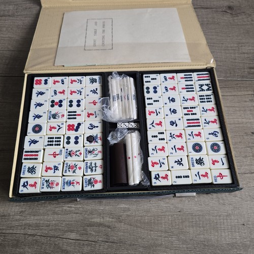 Vintage mahjong set - vintage, case