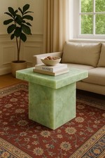 Elegant Green Onyx Pedestal