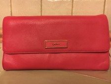 DKNY CLUTCH BAG MAGENTA FLAP