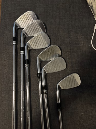Wilson forged iron set - d9, 5-pw