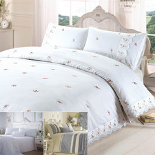 Embroidered Laced Quilt Duvet