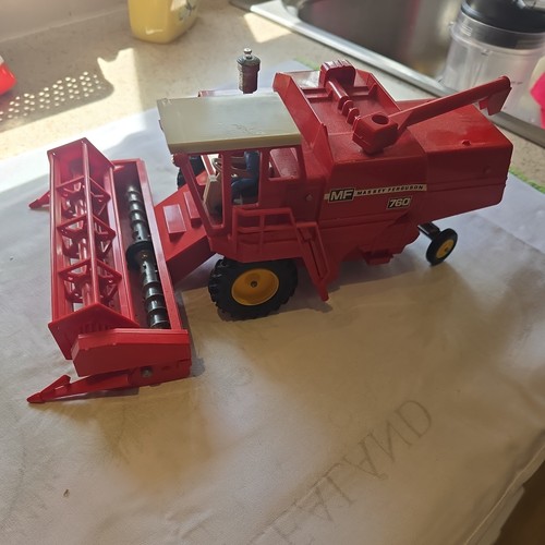 Massey ferguson 760 combine - massey,