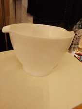 Kenwood Chef Plastic Mixing Bowl ( It has 28434 on the bottom)