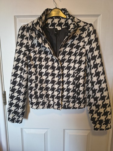 Wool black and white - 55%,