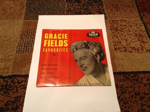 Gracie fields favourites 1 - gracie,