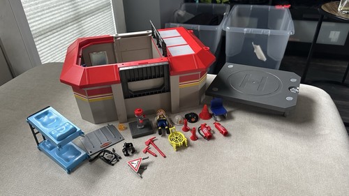 Playmobil fire station 71193 - station,