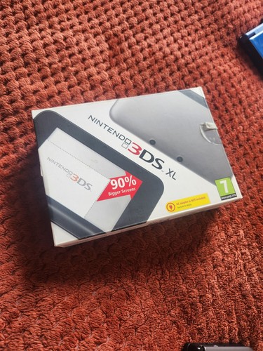 Nintendo 3ds silver black - 3ds,