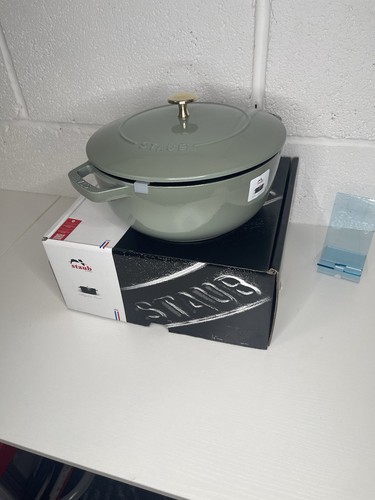 Staub 24cm round - 24cm, iron