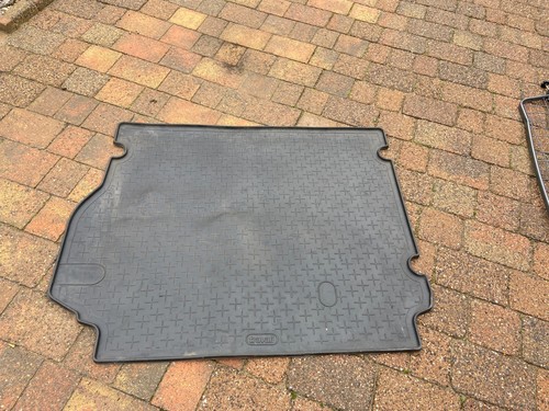 Travall rear boot mat - rear,