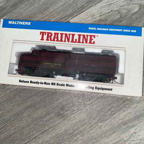 Trainline walthers locomotive - walthers,
