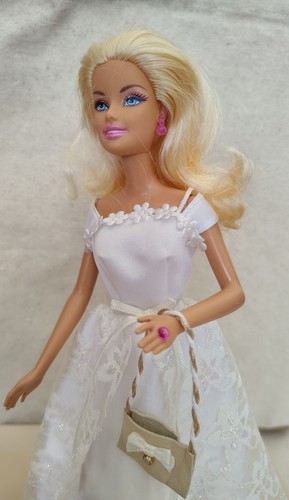 Vintage barbie bride - , in