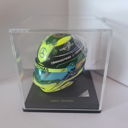 Spark scale mini helmet - scale,
