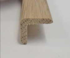 Angle Oak cushion corner trim