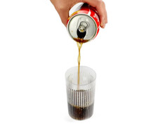 FLOATING GLASS MAGIC TRICK –