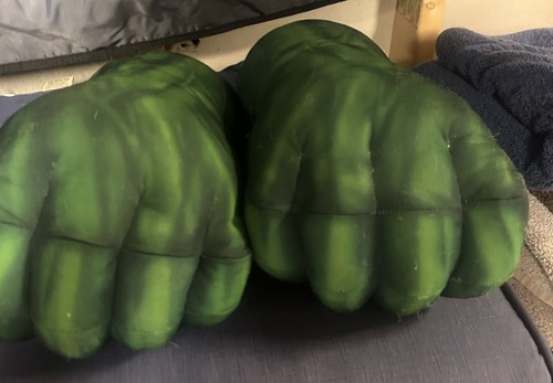 Incredible hulk smash hands - smash,