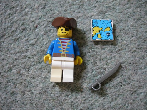 Lego vintage pirate minifigure - vintage,