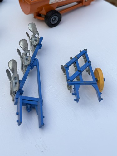 Vintage pair britains farm - pair, of