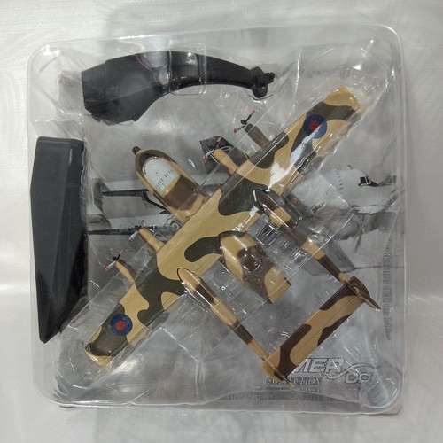 Amercom 200 diecast - 1/200,