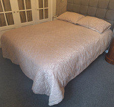 Sheridan Damask King Size Bedspread Set