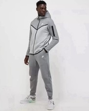 Nike Tech Fleece