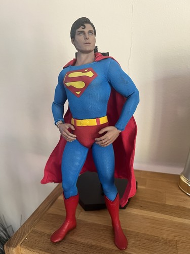 Hot toys superman christopher - superman,