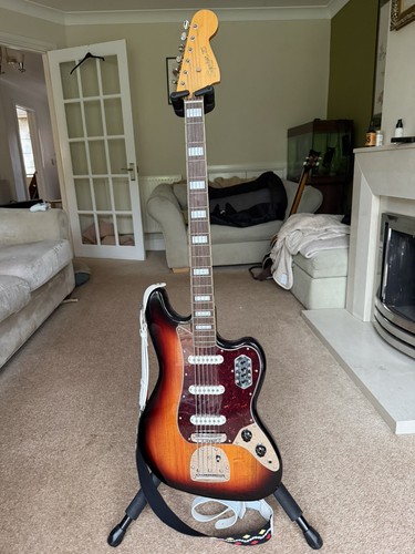 Squier classic vibe - bass, vi