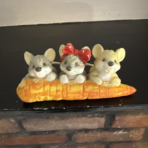 Roman inc very merry mice - mice, with