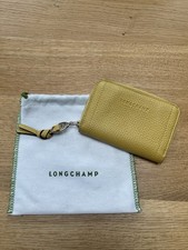 Longchamp Zipped Wallet In
