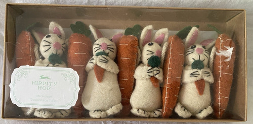 Felt bunny rabbit carrot - bunny,