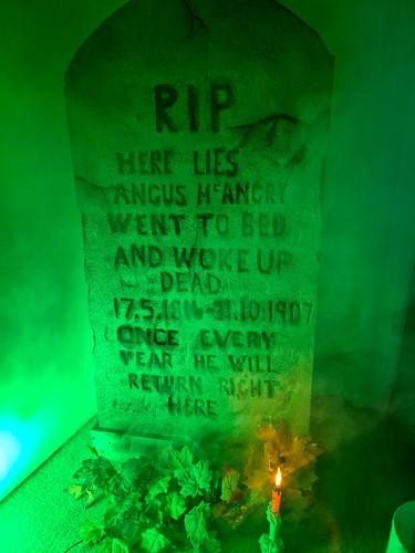 Halloween gravestone