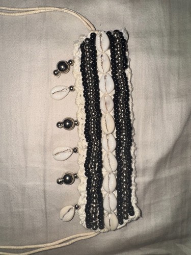 Macrame cowrie shell bracelet