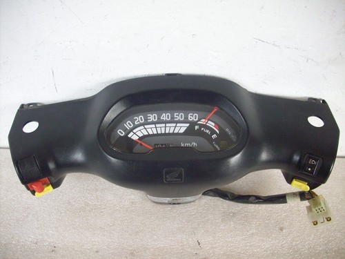 Handlebar fairing speedometer