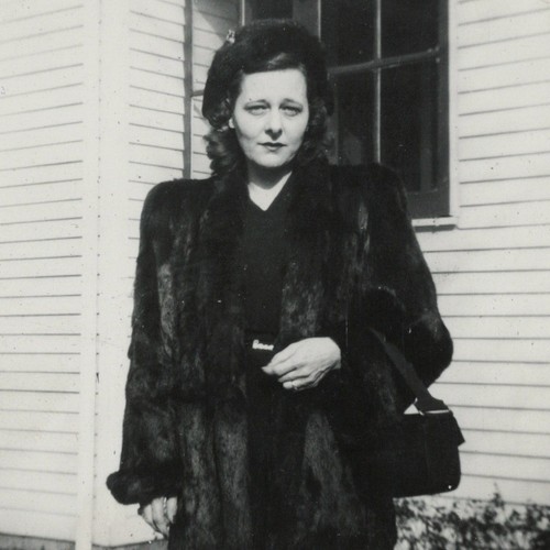 Fur coat mama 1940s - mama, photo