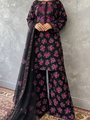 Maria floral prints lawn - floral,