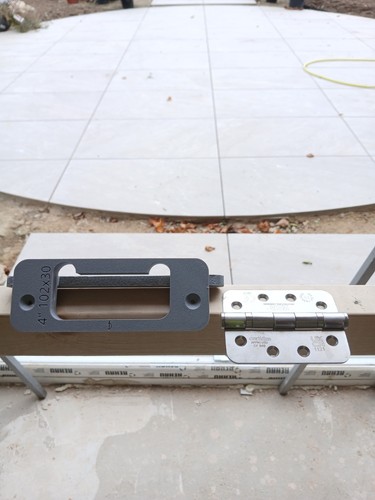 Radius hinge jig - hinge,