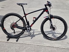 Giant XTC Advanced 2 Medium Carbon Hardtail Bike