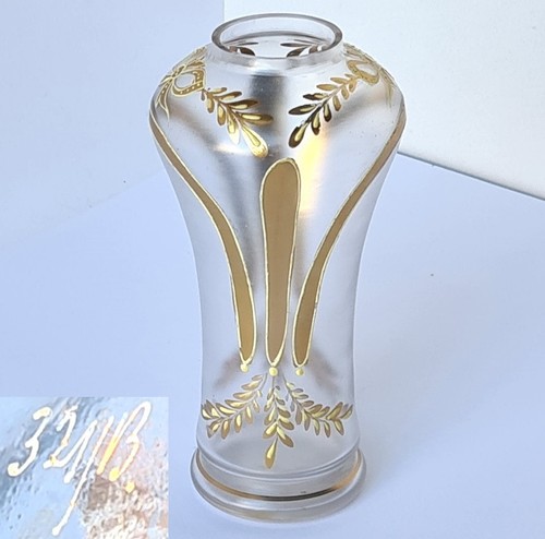 Art nouveau glass vase - nouveau,