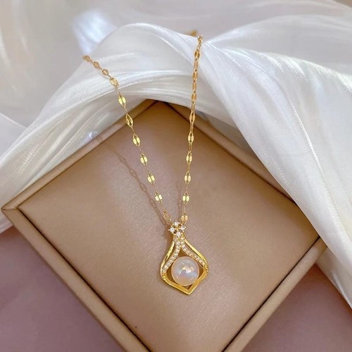 Womens elegant necklace - necklace, cz