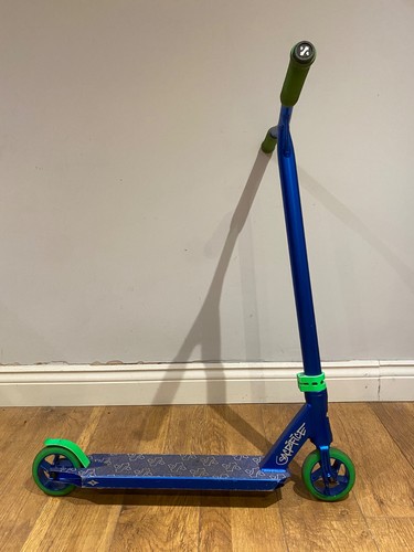 Stunt scooter district - stunt,