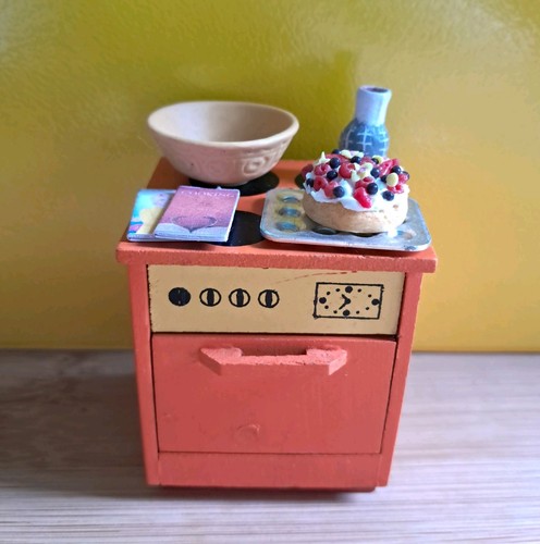 Vintage dolls house - dolls,
