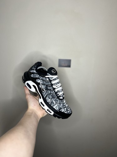 Nike air max - tn, shattered