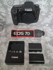 Canon EOS 7D DSLR + 2