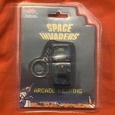 SPACE INVADERS ARCADE KEYRING