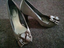 Gorgeous Party Beige Size 5