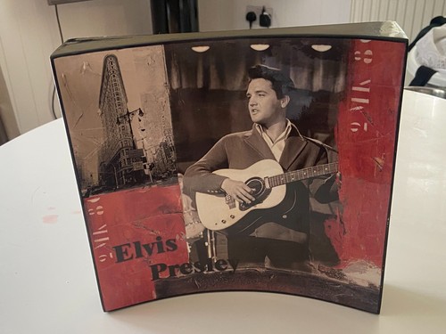 Elvis retro curved wooden wall - elvis,