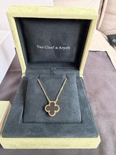 Van Cleef and Arpels Alhambra