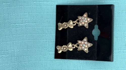 Silver tone star dangle - tone,