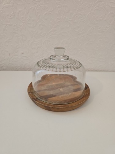 Wooden cheese board with - cheese, glass