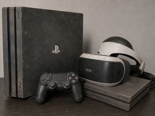 Ps4 pro console - ps4,